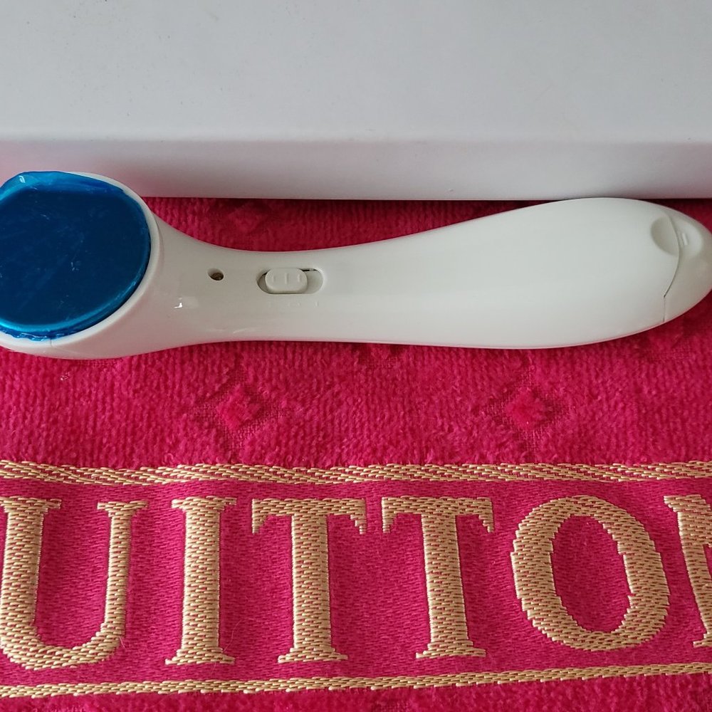 **SOLD**Portable Microcurrent Facial Toner